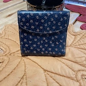 Patricia Nash wallet